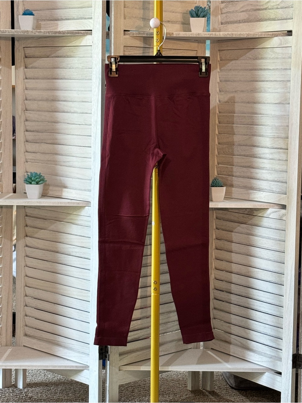 HALARA Red Mahogany Butt lifting High-Rise Leggings- Medium
